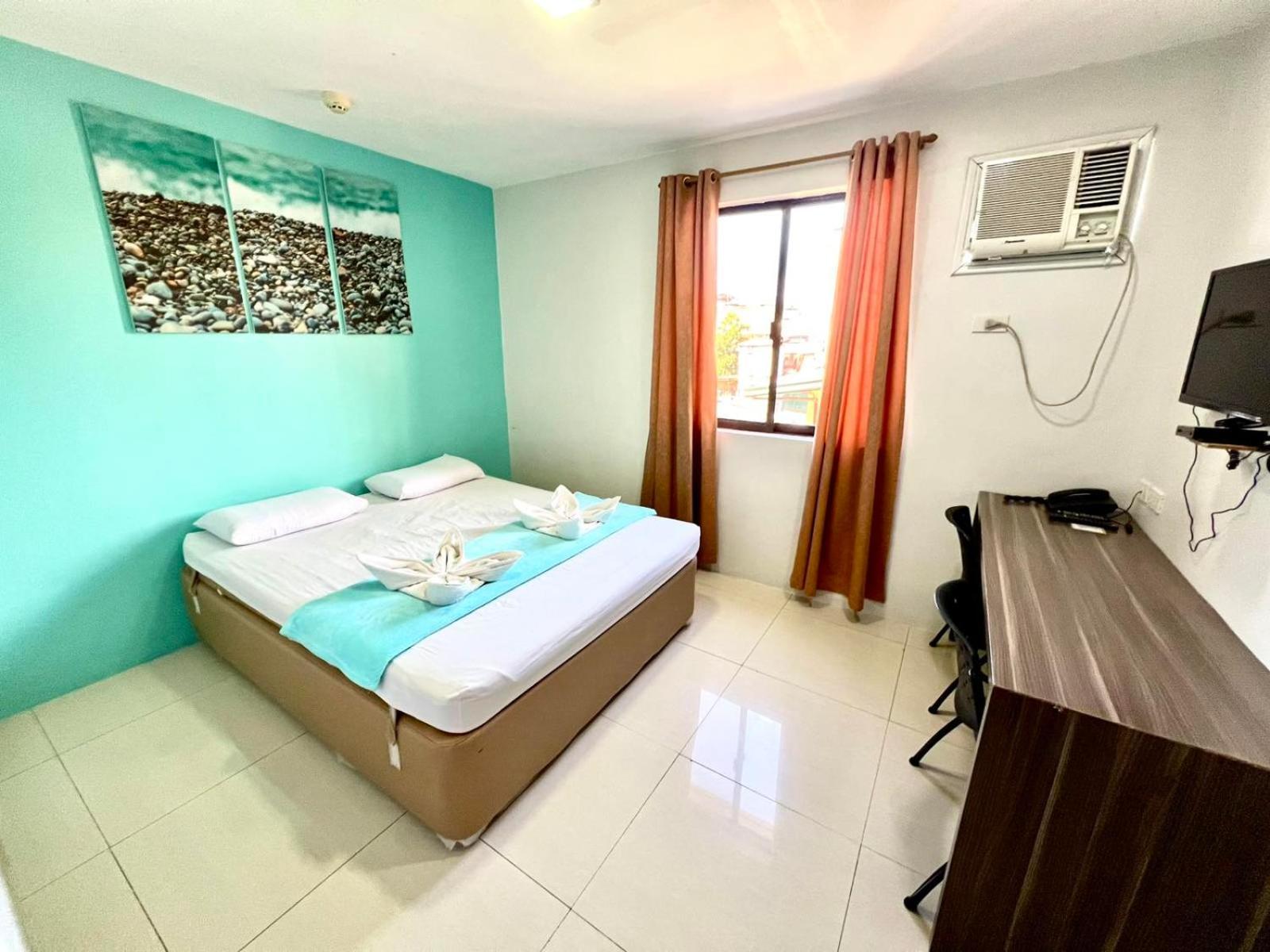 Rf Suites Cebu Stadt Exterior foto